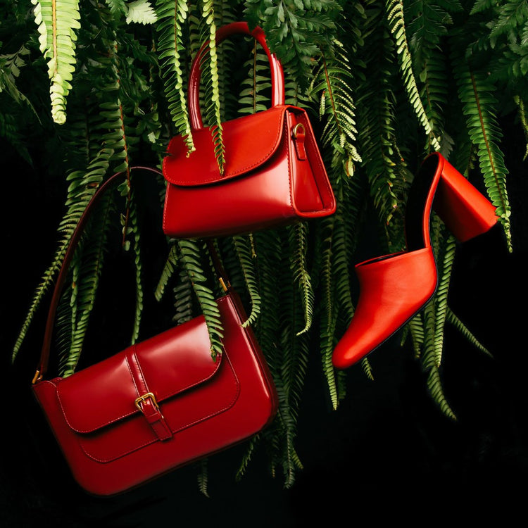 Handbags & Wallets