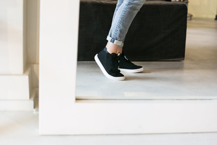 Athletic Shoes & Sneakers