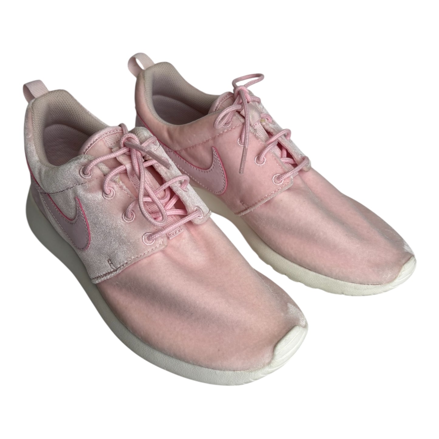 Roshe One Nike Runners size 8