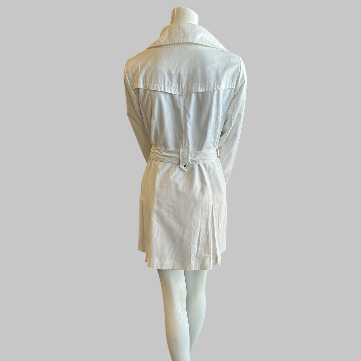 3/4 Trench Coat size medium