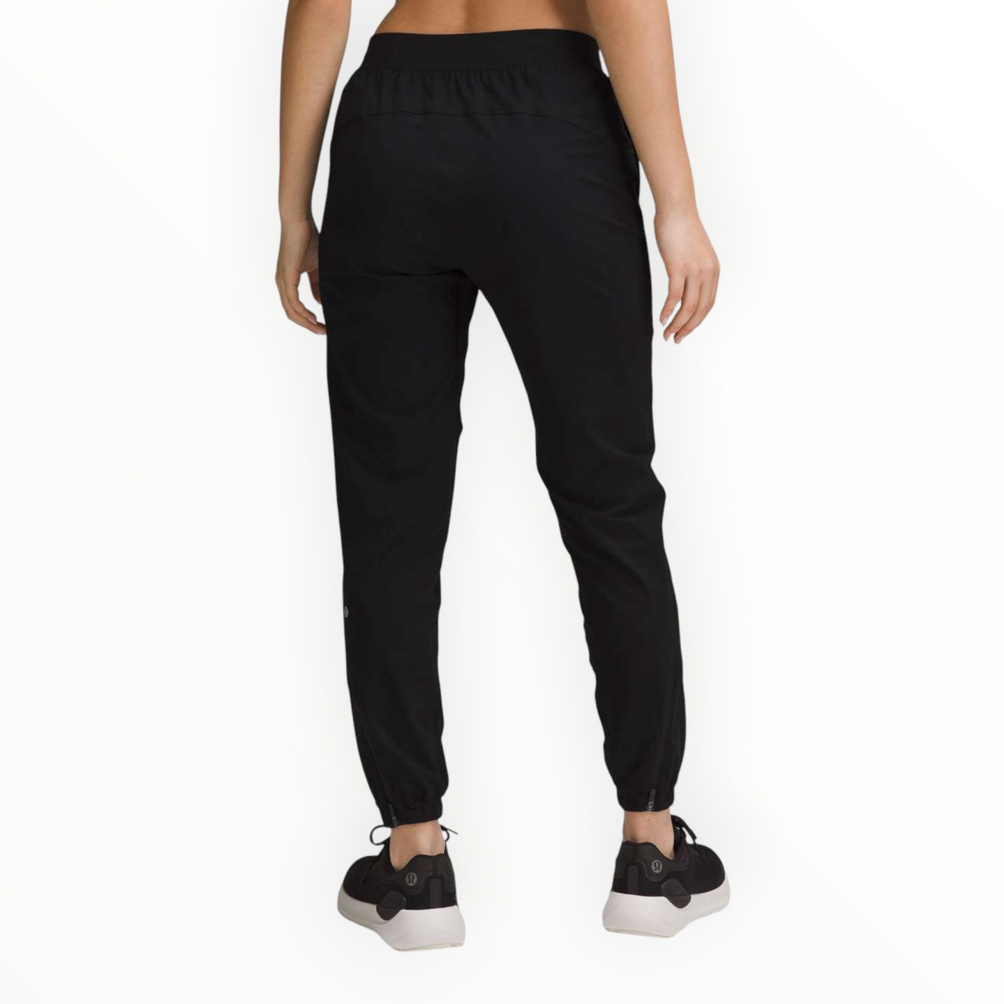 Adapted State High-Rise Jogger *Short size 6