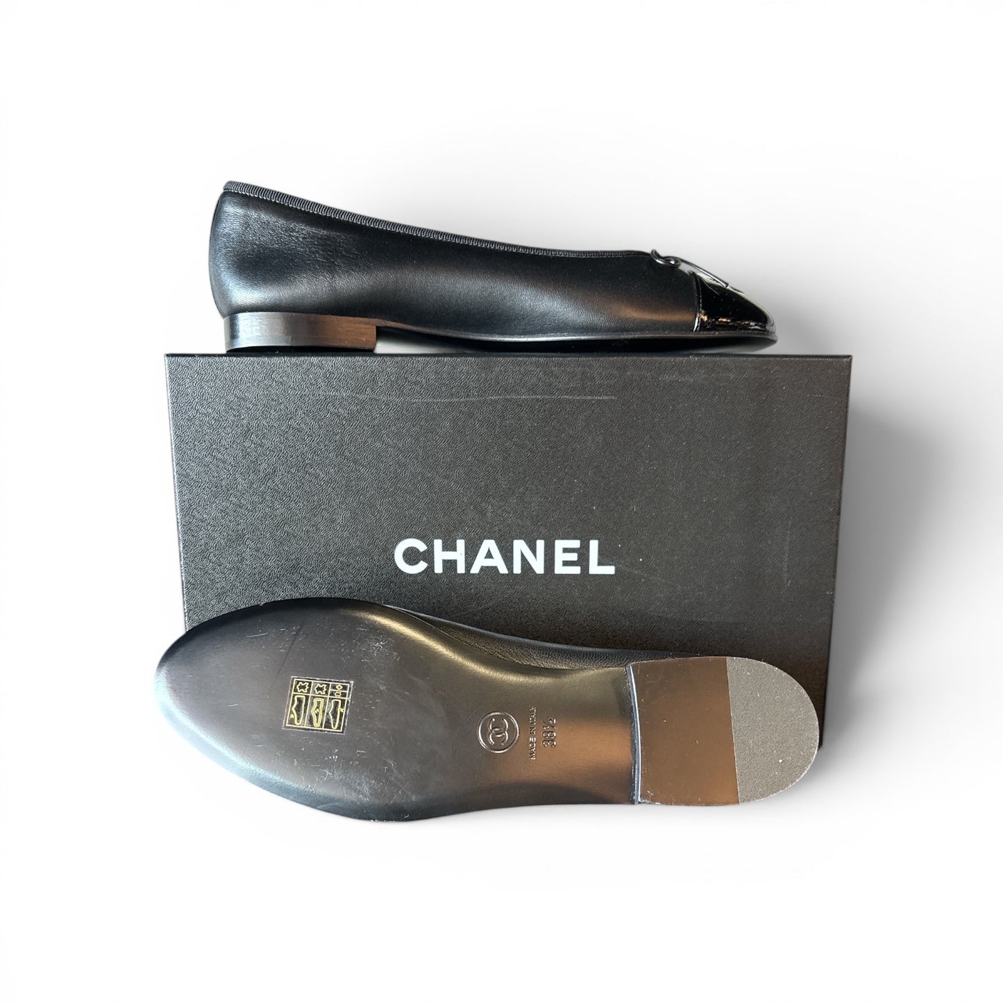 Ballet Flat Shoes size 38.5 NEW IN BOX