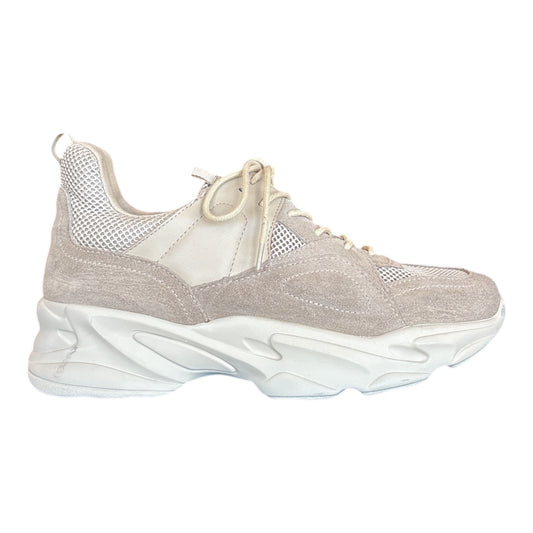 Movement Runners size 9.5