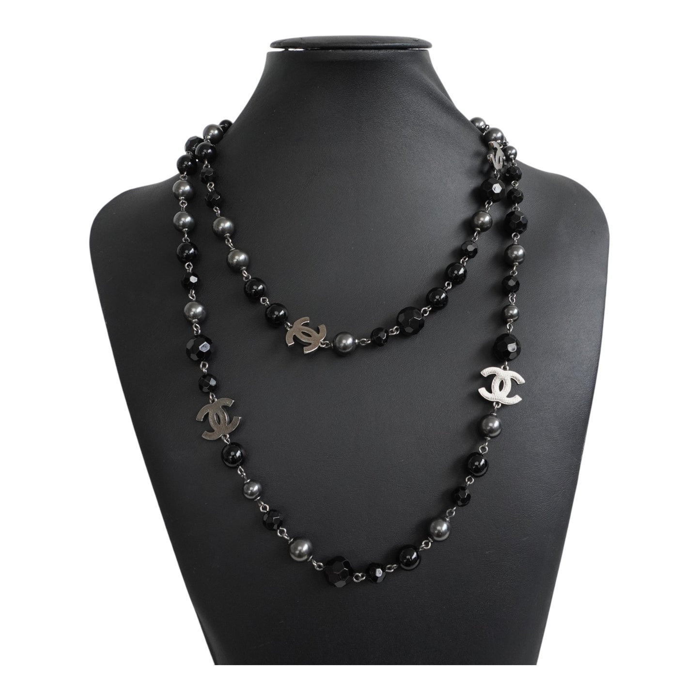 Ruthenium Pearl Beaded Necklace