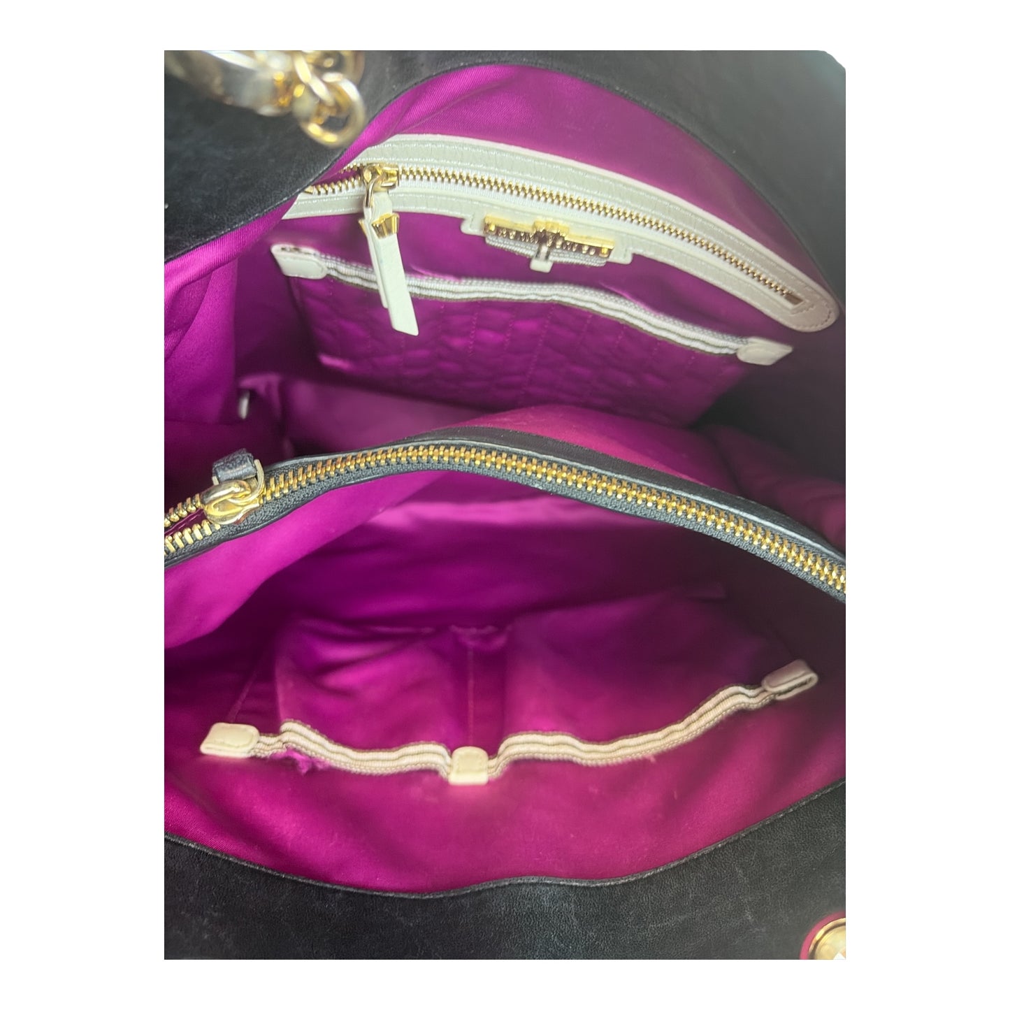 No 7 Quilted Chain Shoulder Tote