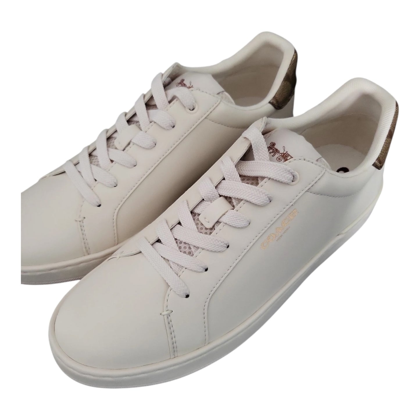 Clip Low Top Sneakers size 9