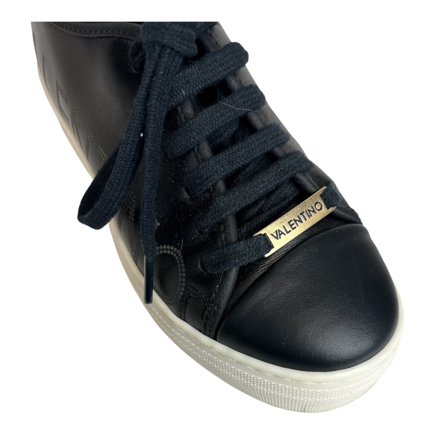 Charme Leather Sneaker size 6