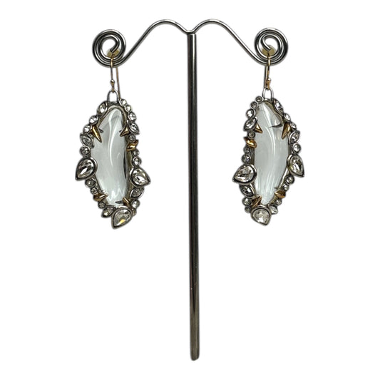 Dewdrop Lucite Earring