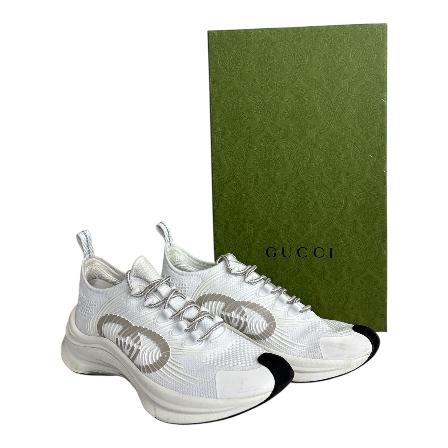 Run Trainer size 38