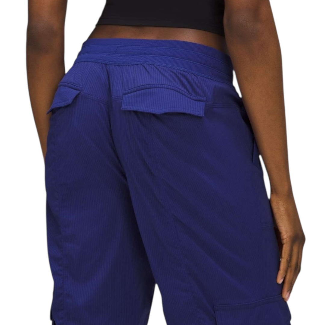 Studio Cargo Size Small