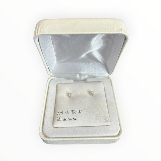 1/5 CT T.W. Diamond Stud Earrings
