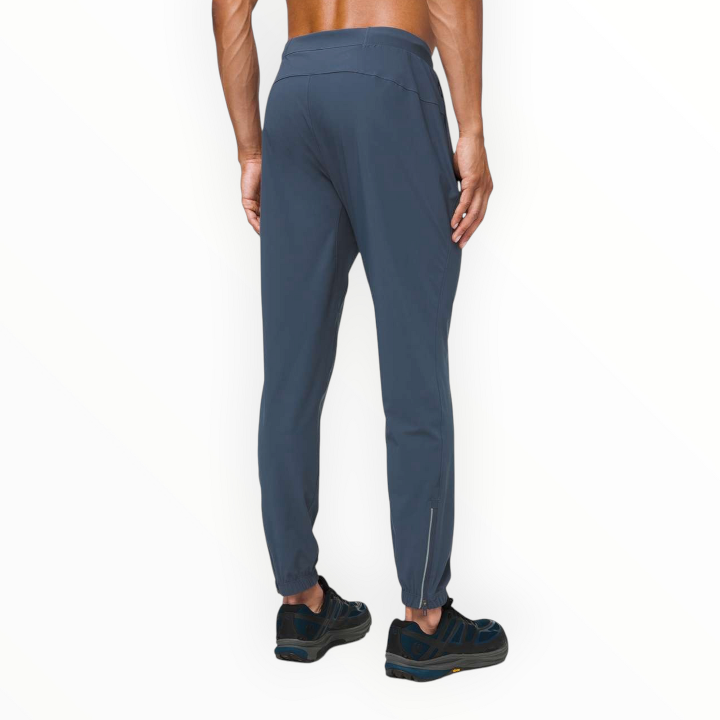 Surge Jogger Shorter 27" size S