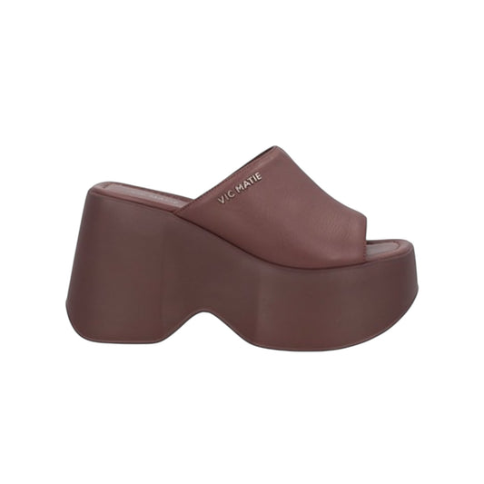 Platform Travel Mule Size 38 New in the box