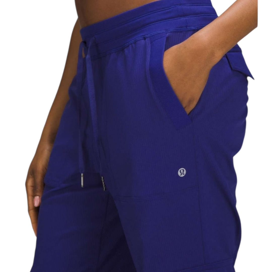 Studio Cargo Size Small