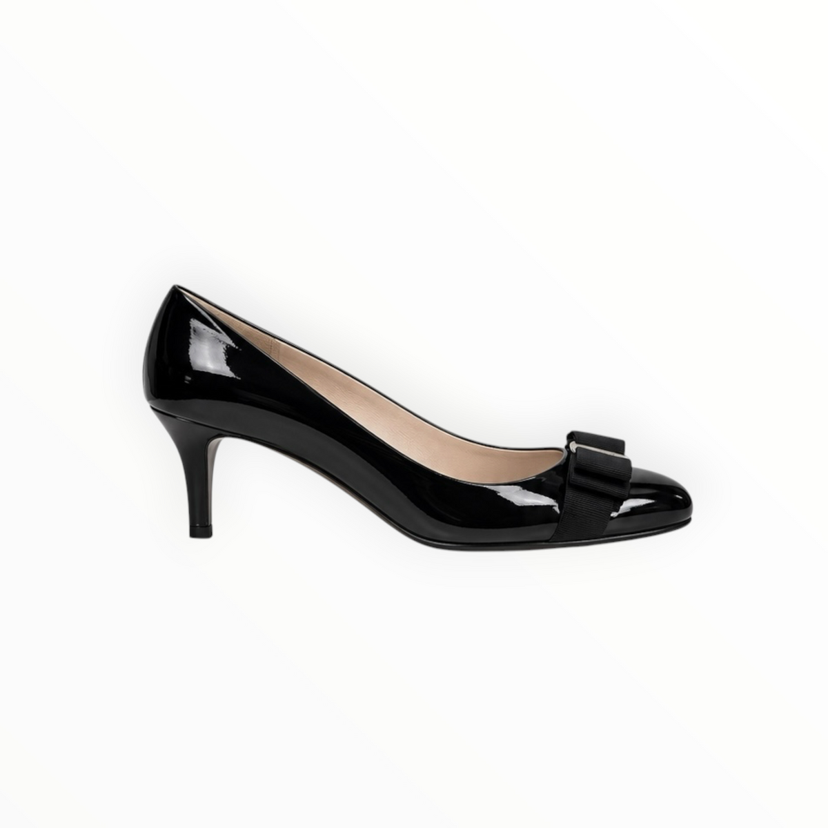 Patent Bow Pumps size 8