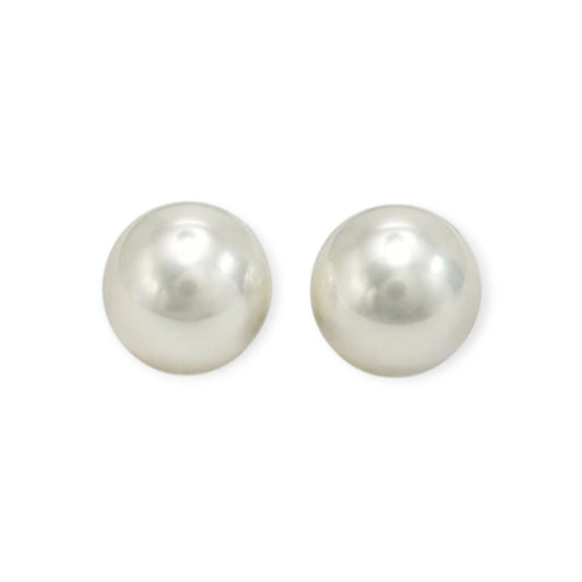 Pearl Stud Earrings NWT