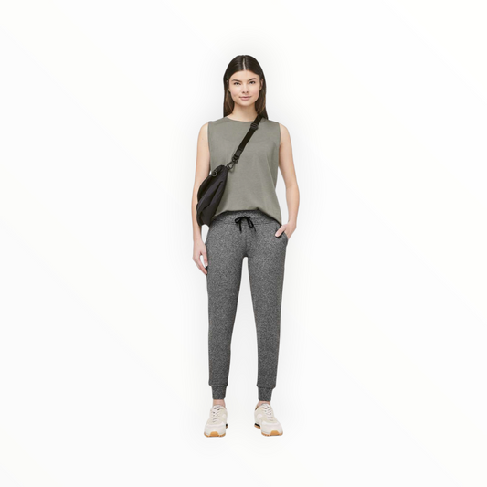 Warm Down Jogger size 4