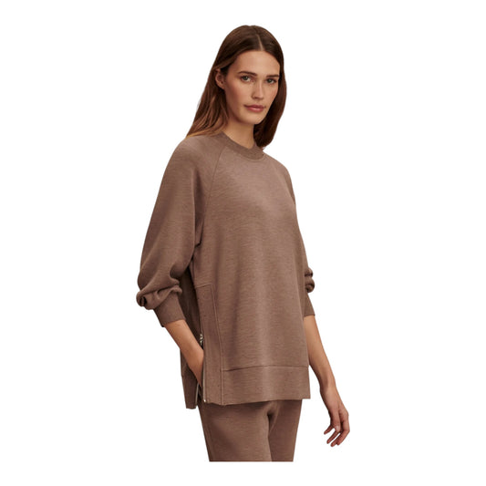 Nicole Boyfriend Sweater size Medium