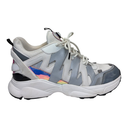 Mixed Media Trainer size 11