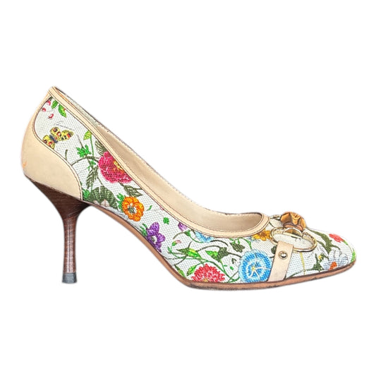 Floral Bamboo Horse Bit Pumps size 37