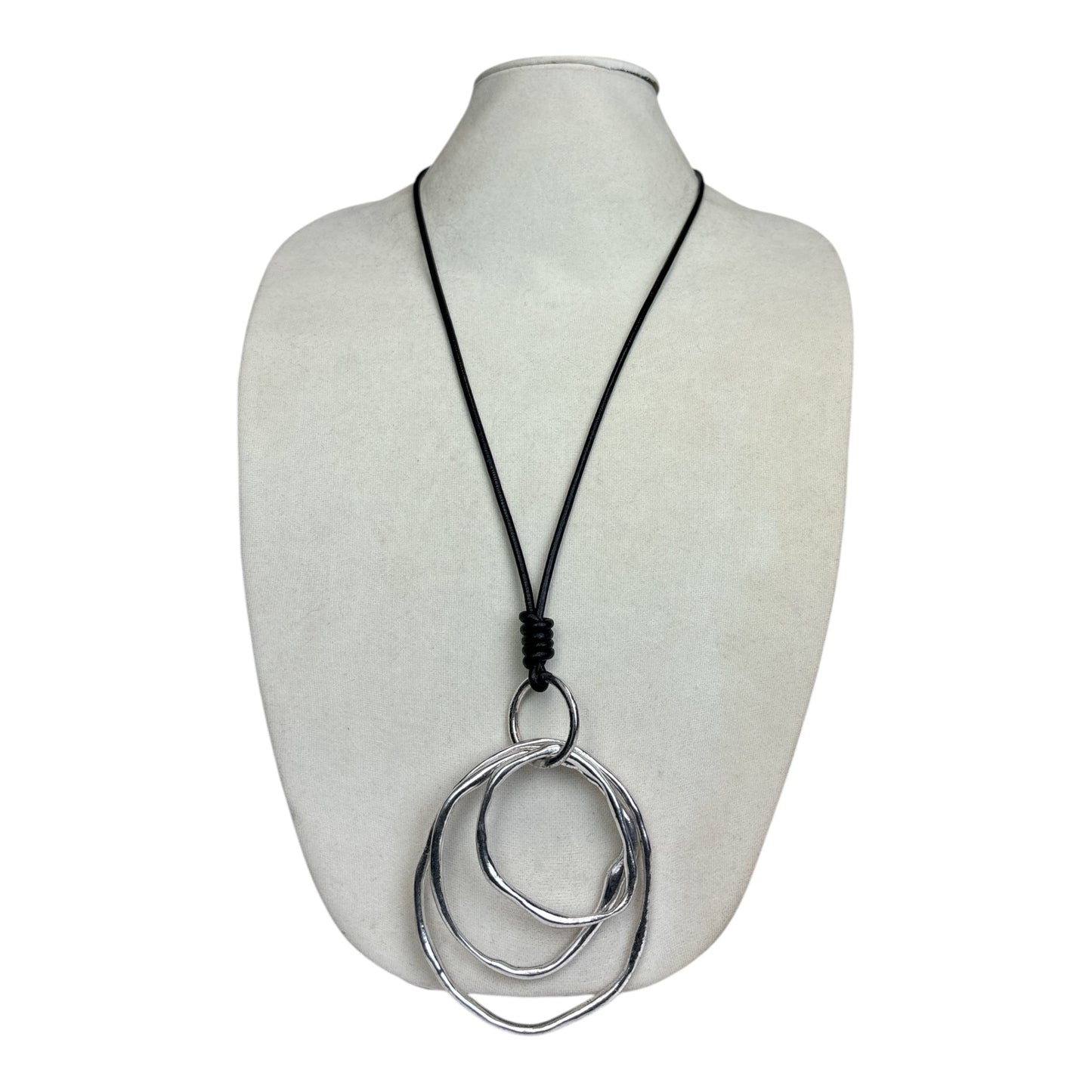 Circle Pendant Necklace