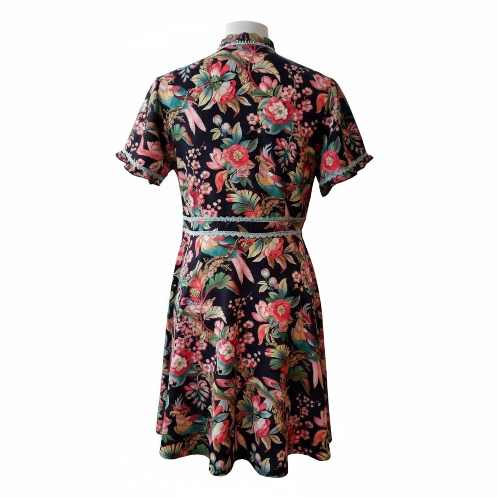 Floral with Lace Trim Dress size XLarge