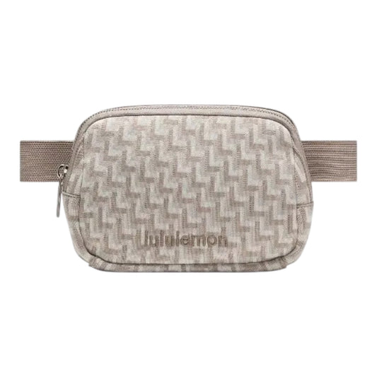 Everywhere Belt Bag 1L