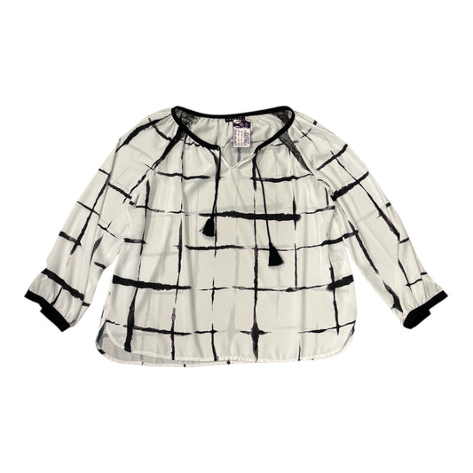 Black & White Blouse Size XL