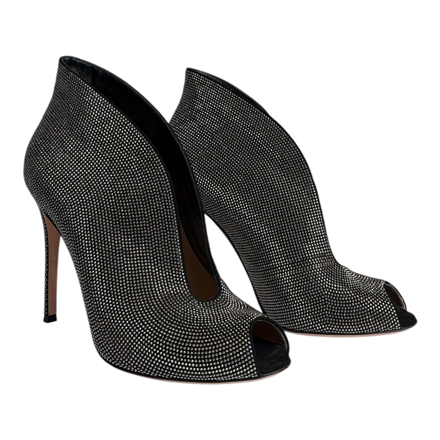 Vamp Pinstud Shoes size 38
