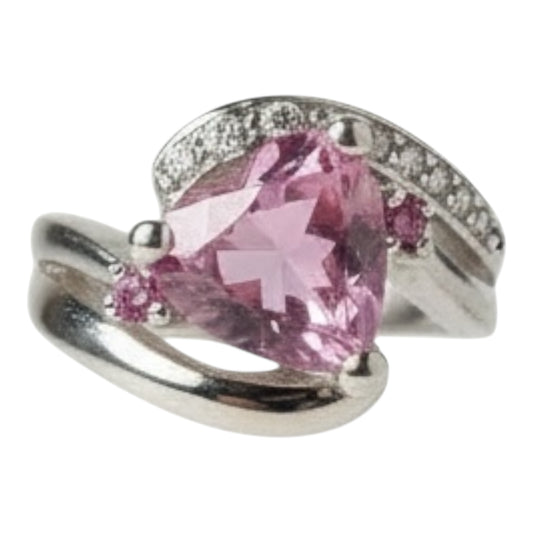 Triangle Stone Ring size 4.5