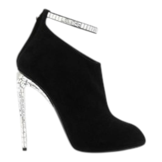 The Puchi Bootie size 40 WB