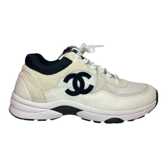 CC Runners size 38.5