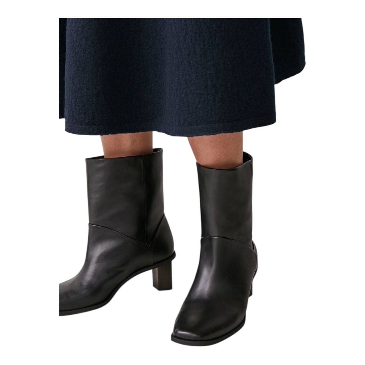Leather Boot with Tilted Heel size 7