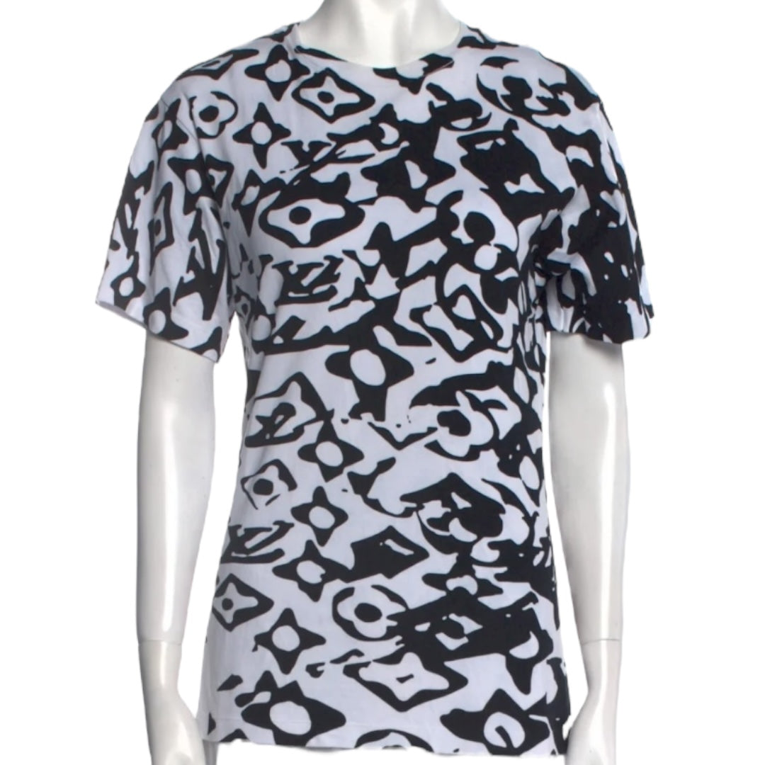 Graphic T Size Small