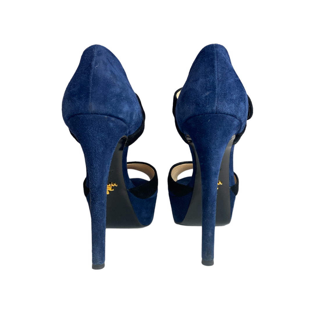 Navy blue top suede heels